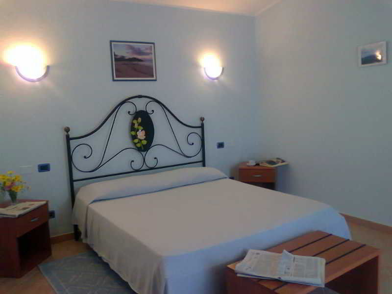 Hotel Su Pasu à Tortolì Extérieur photo